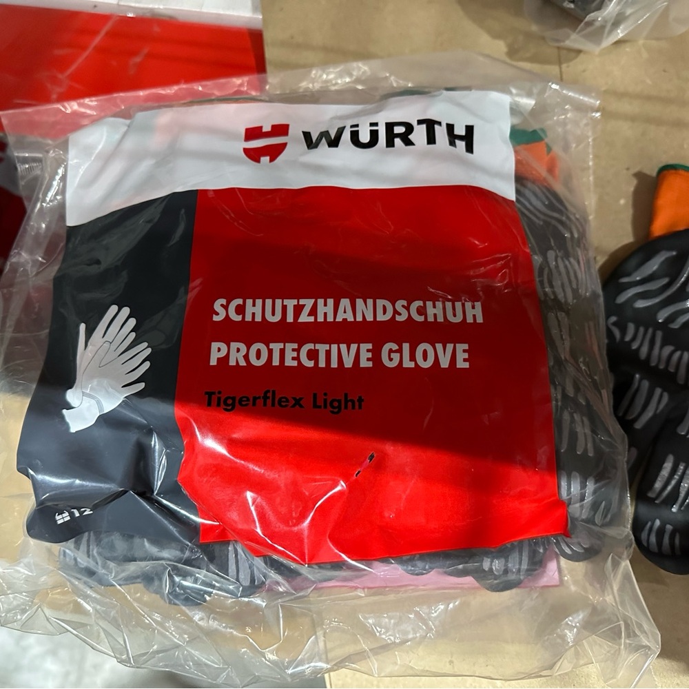 Würth Protective Gloves - Black and Orange